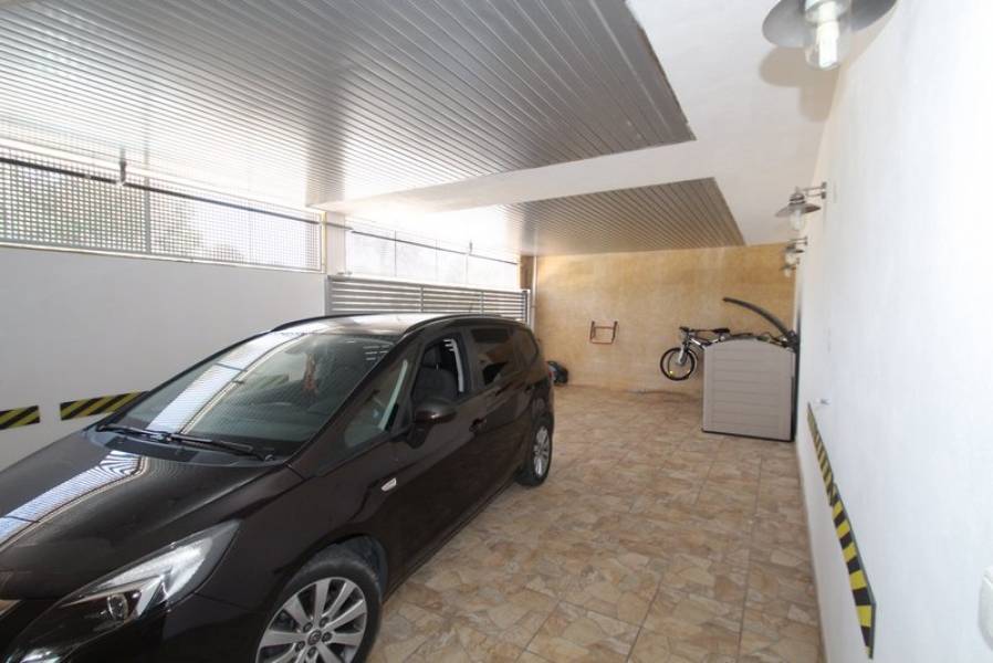 Resale - 4 Bedroom 4 Bathroom Villa in Orihuela Costa - Campoamor - Alicante Resale - 4 Bedroom 4 Bathroom Villa in Orihuela Costa - Campoamor - Alicante