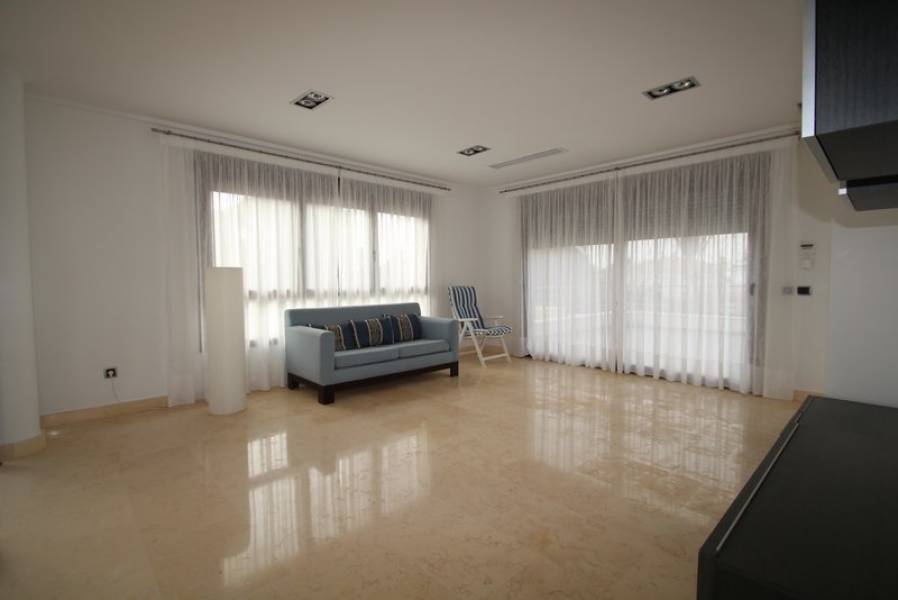 Resale - 5 Bedroom 5 Bathroom Villa in Orihuela Costa - Cabo Roig - Alicante Resale - 5 Bedroom 5 Bathroom Villa in Orihuela Costa - Cabo Roig - Alicante