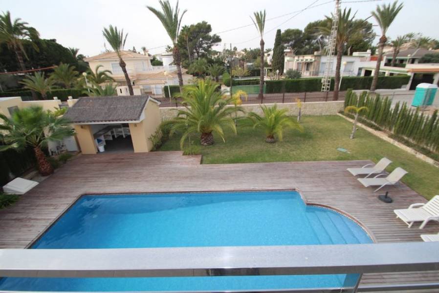 Resale - 5 Bedroom 5 Bathroom Villa in Orihuela Costa - Cabo Roig - Alicante Resale - 5 Bedroom 5 Bathroom Villa in Orihuela Costa - Cabo Roig - Alicante