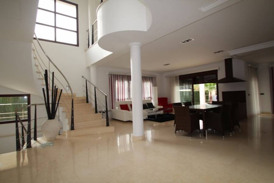 Resale - 5 Bedroom 5 Bathroom Villa in Orihuela Costa - Cabo Roig - Alicante Resale - 5 Bedroom 5 Bathroom Villa in Orihuela Costa - Cabo Roig - Alicante