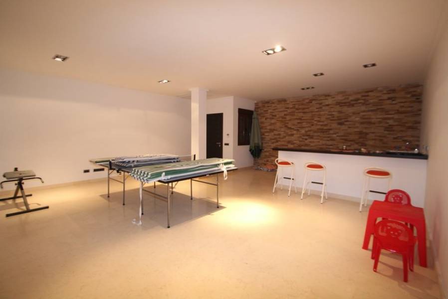 Resale - 5 Bedroom 5 Bathroom Villa in Orihuela Costa - Cabo Roig - Alicante Resale - 5 Bedroom 5 Bathroom Villa in Orihuela Costa - Cabo Roig - Alicante
