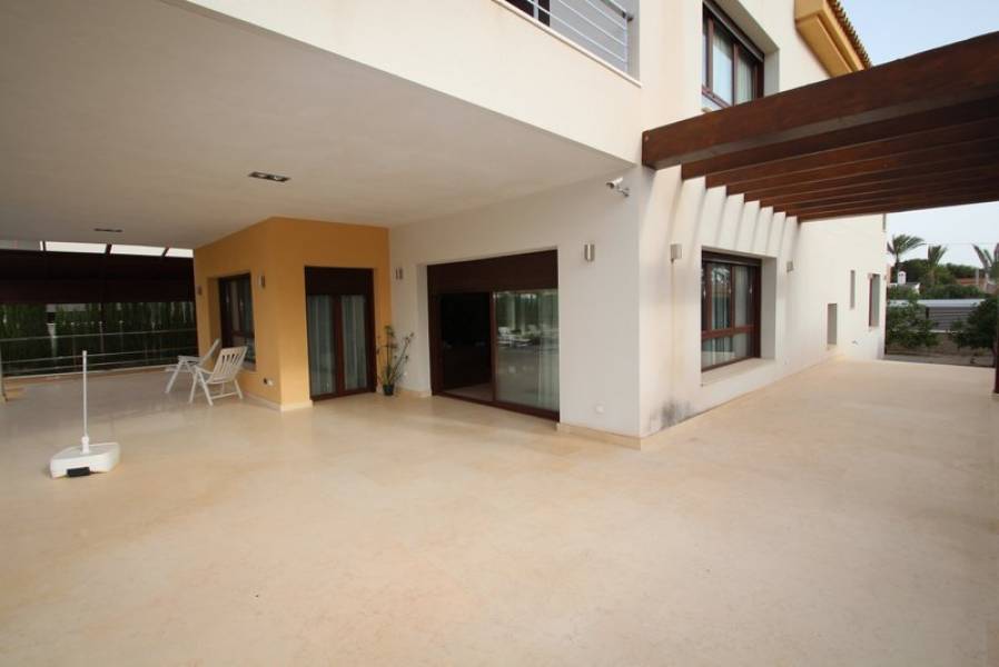 Resale - 5 Bedroom 5 Bathroom Villa in Orihuela Costa - Cabo Roig - Alicante Resale - 5 Bedroom 5 Bathroom Villa in Orihuela Costa - Cabo Roig - Alicante