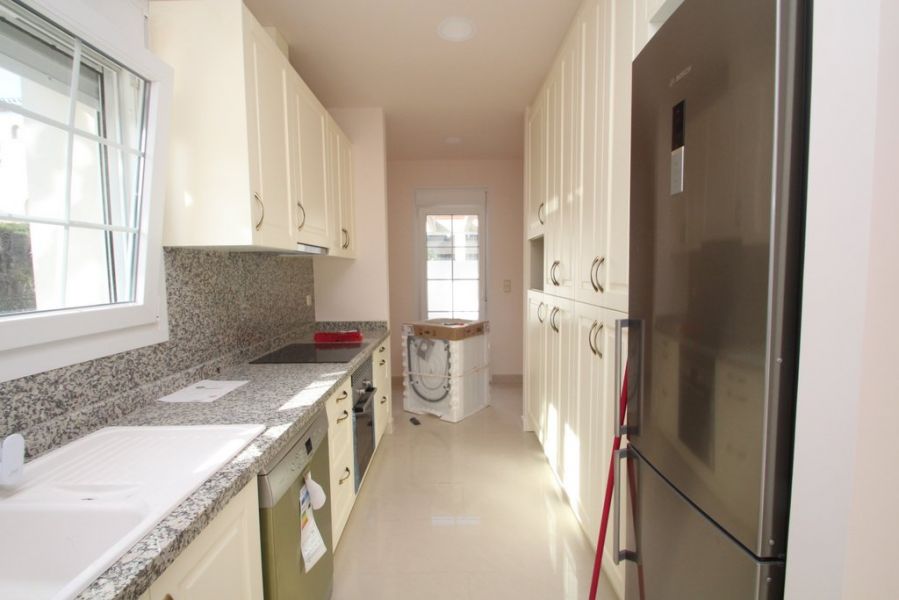 Resale - 4 Bedroom 4 Bathroom Villa in Orihuela Costa - Cabo Roig - Alicante Resale - 4 Bedroom 4 Bathroom Villa in Orihuela Costa - Cabo Roig - Alicante