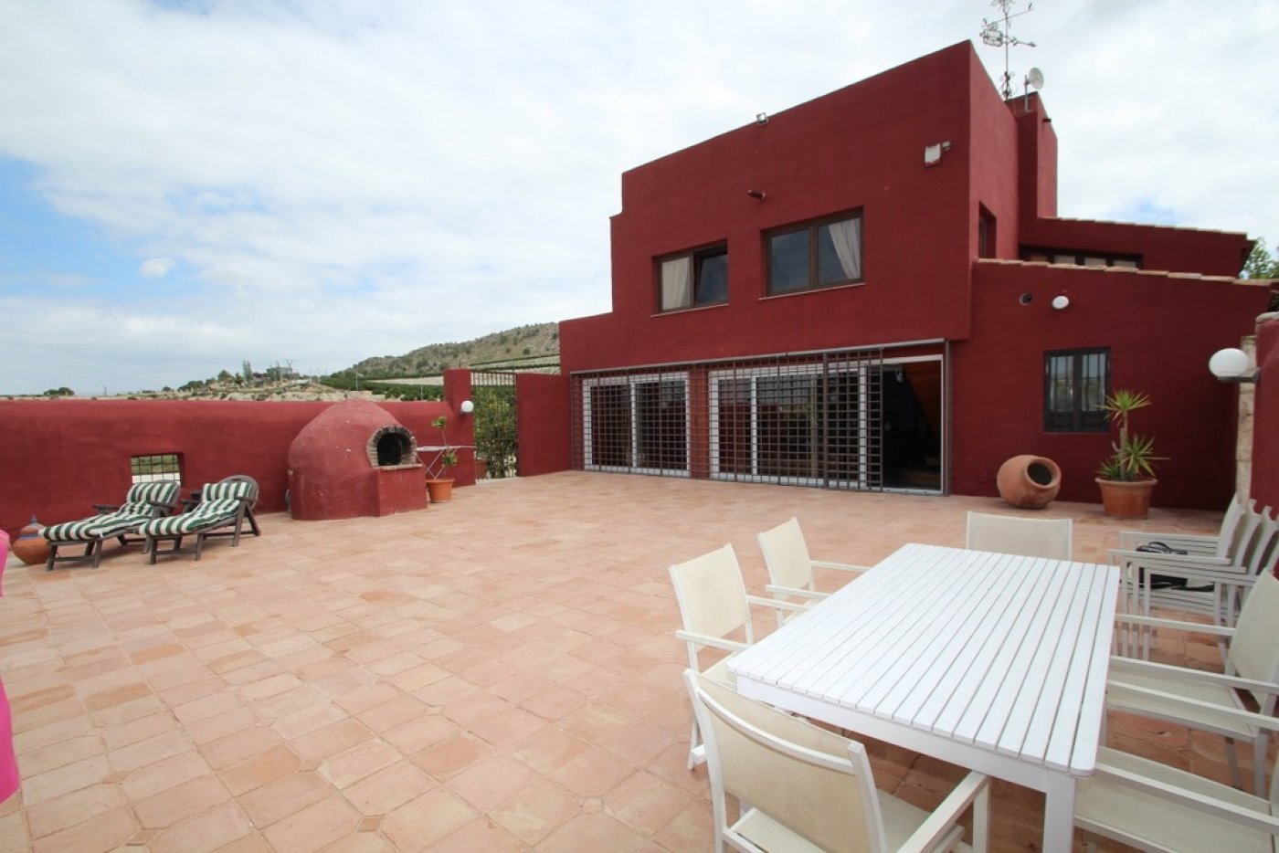Resale - 4 Bedroom 3 Bathroom Country House in Orihuela - Torremendo - Alicante Resale - 4 Bedroom 3 Bathroom Country House in Orihuela - Torremendo - Alicante
