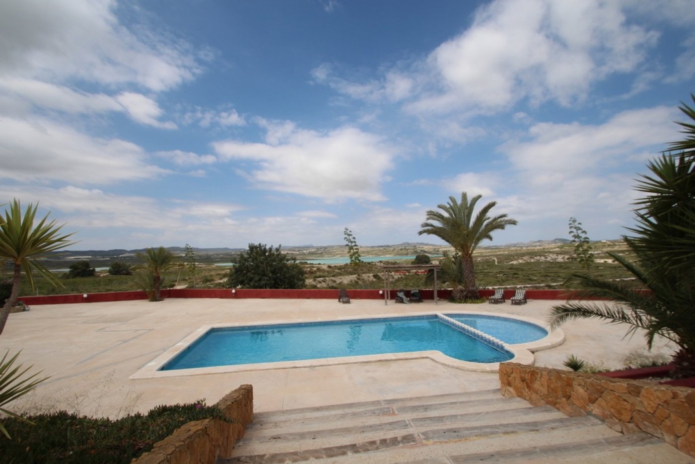 Resale - 4 Bedroom 3 Bathroom Country House in Orihuela - Torremendo - Alicante Resale - 4 Bedroom 3 Bathroom Country House in Orihuela - Torremendo - Alicante