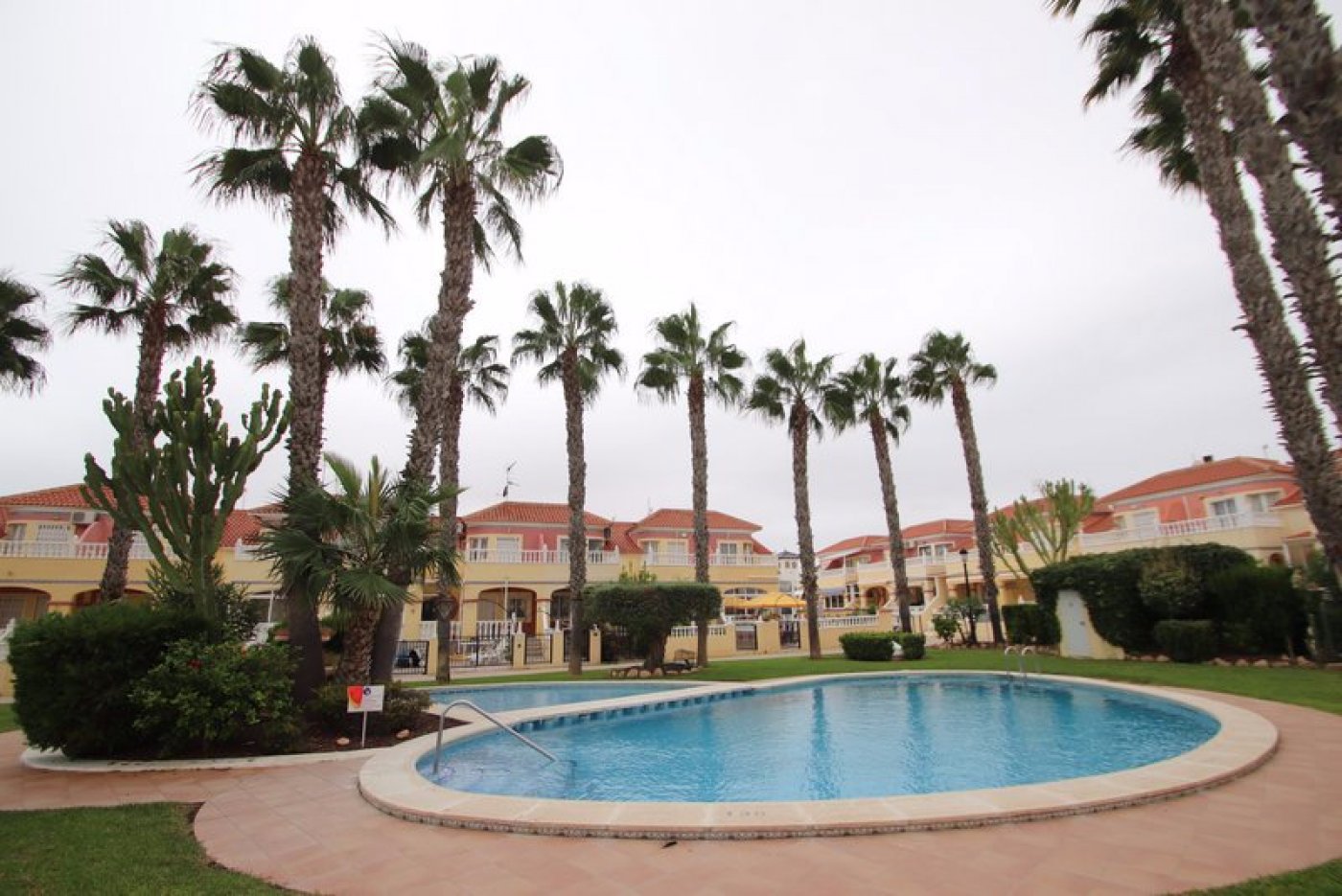 Resale - 2 Bedroom 2 Bathroom Terraced house in Orihuela Costa - La Zenia - Alicante Resale - 2 Bedroom 2 Bathroom Terraced house in Orihuela Costa - La Zenia - Alicante
