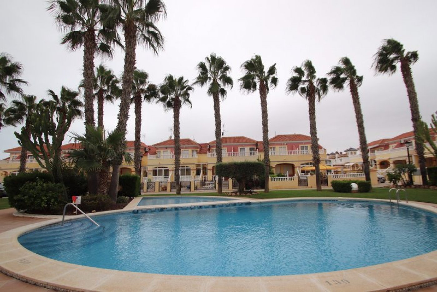 Resale - 2 Bedroom 2 Bathroom Terraced house in Orihuela Costa - La Zenia - Alicante Resale - 2 Bedroom 2 Bathroom Terraced house in Orihuela Costa - La Zenia - Alicante
