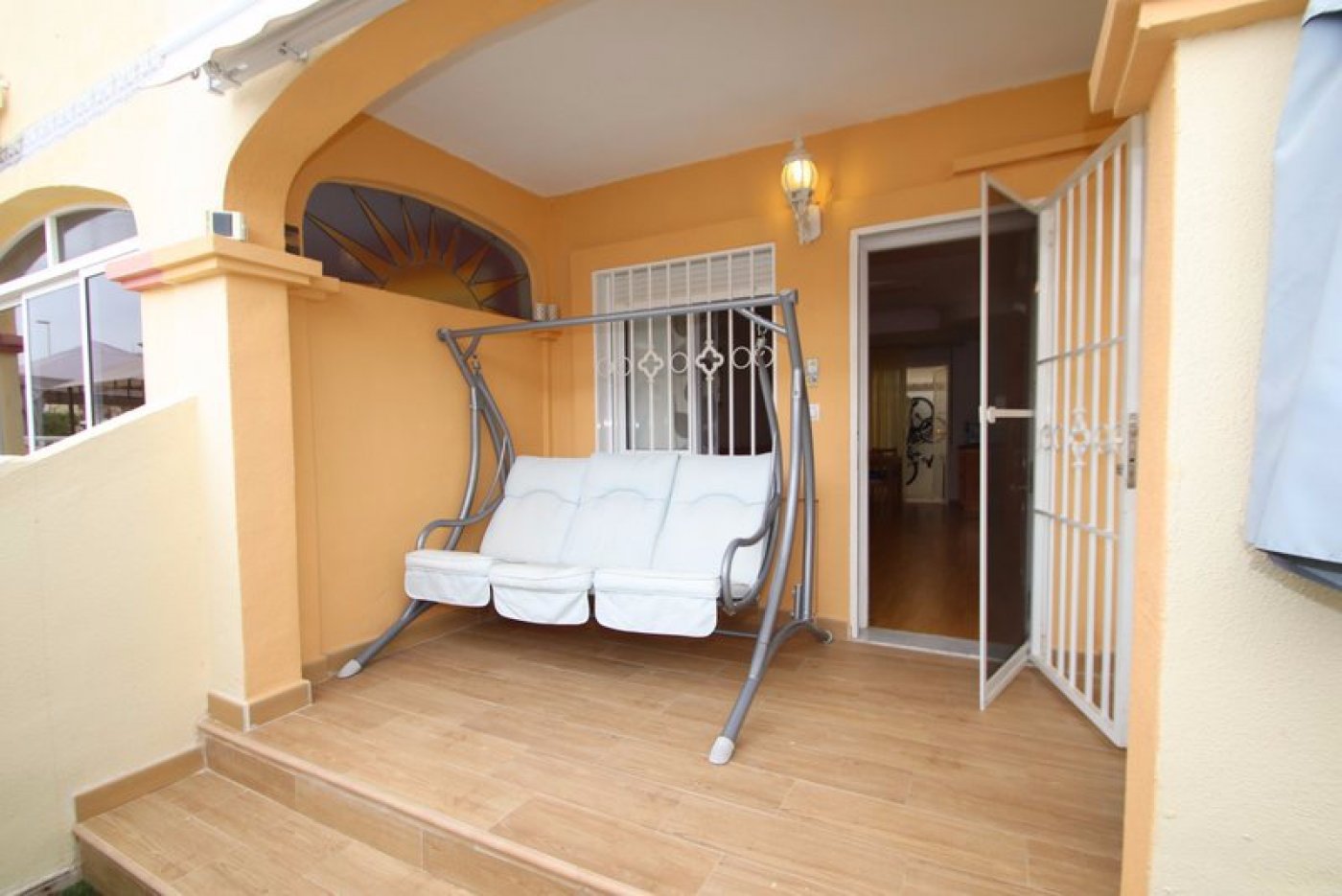 Resale - 2 Bedroom 2 Bathroom Terraced house in Orihuela Costa - La Zenia - Alicante Resale - 2 Bedroom 2 Bathroom Terraced house in Orihuela Costa - La Zenia - Alicante