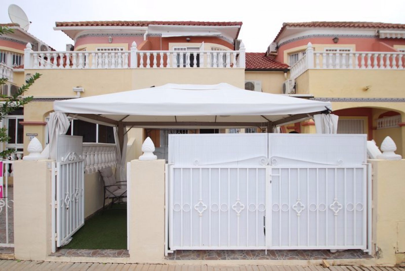 Resale - 2 Bedroom 2 Bathroom Terraced house in Orihuela Costa - La Zenia - Alicante Resale - 2 Bedroom 2 Bathroom Terraced house in Orihuela Costa - La Zenia - Alicante