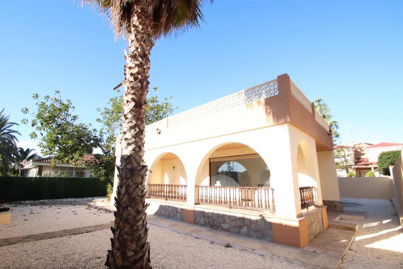 Resale - 2 Bedroom 2 Bathroom Villa in Torrevieja - La veleta - Alicante Resale - 2 Bedroom 2 Bathroom Villa in Torrevieja - La veleta - Alicante