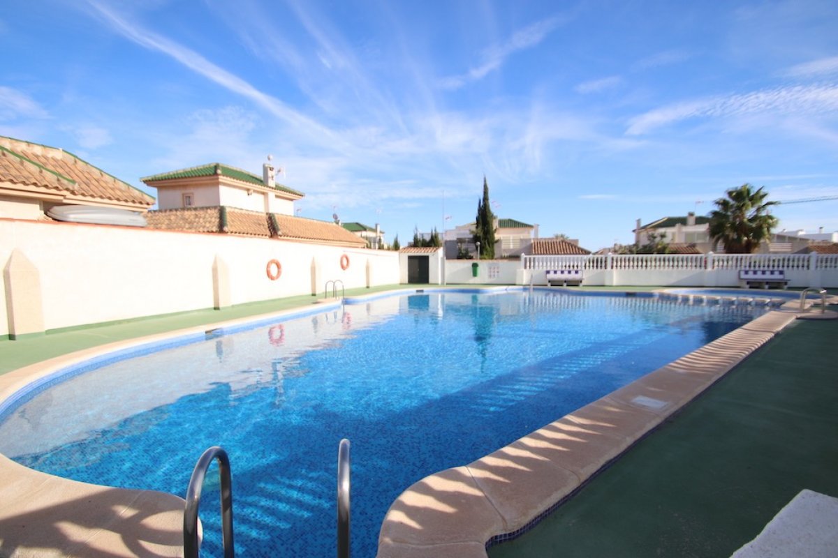 Resale - 3 Bedroom 1 Bathroom Bungalow in Torrevieja - Los altos - Alicante Resale - 3 Bedroom 1 Bathroom Bungalow in Torrevieja - Los altos - Alicante