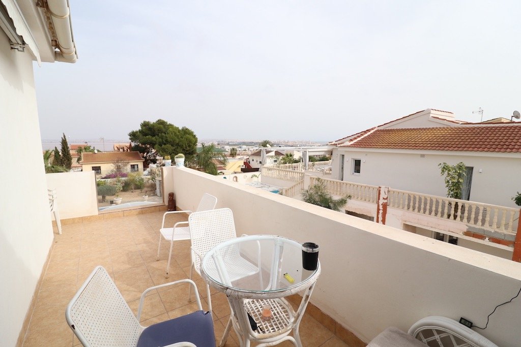 Resale - 3 Bedroom 3 Bathroom Villa in Torrevieja - Los balcones - Alicante Resale - 3 Bedroom 3 Bathroom Villa in Torrevieja - Los balcones - Alicante