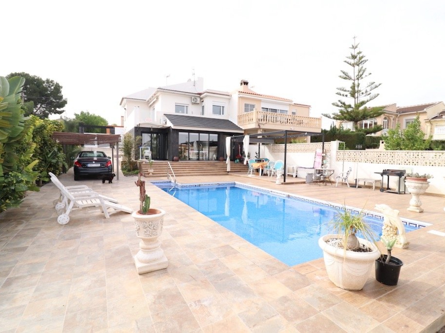 3 Bedroom 3 Bathroom Villa in Torrevieja