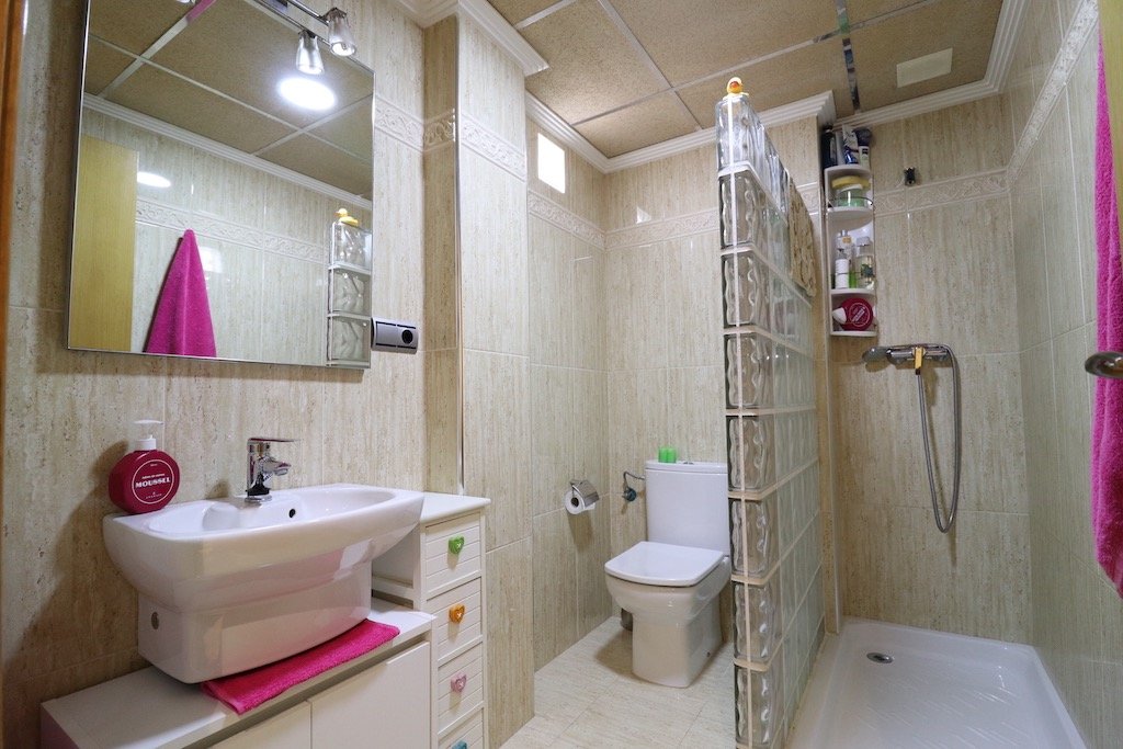 Resale - 3 Bedroom 2 Bathroom Apartment in Torrevieja - Centro - Alicante Resale - 3 Bedroom 2 Bathroom Apartment in Torrevieja - Centro - Alicante