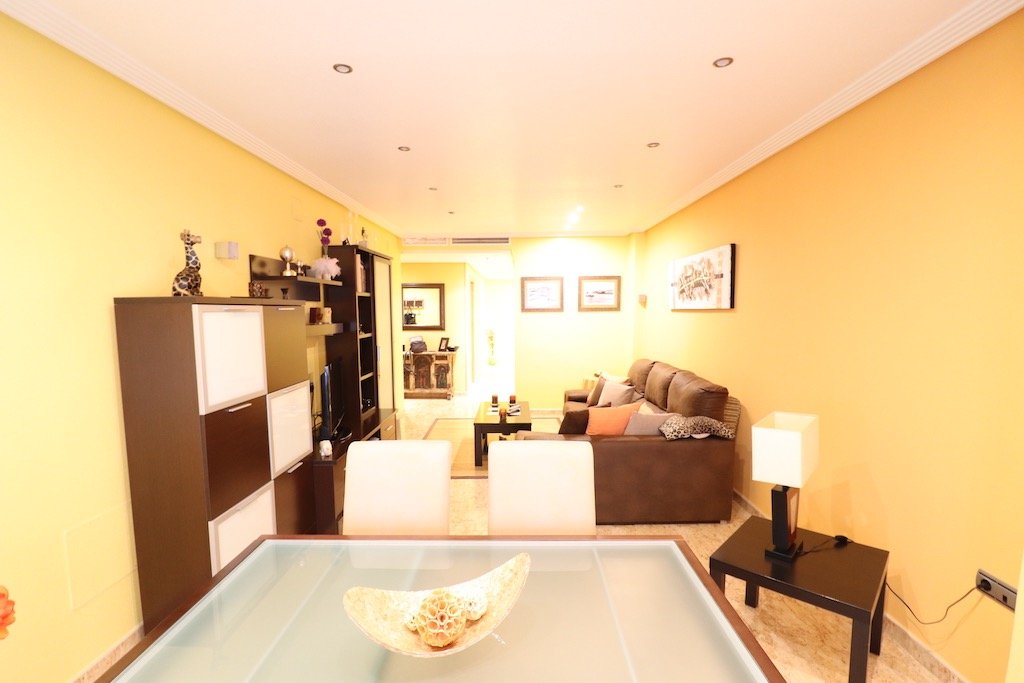 Resale - 3 Bedroom 2 Bathroom Apartment in Torrevieja - Centro - Alicante Resale - 3 Bedroom 2 Bathroom Apartment in Torrevieja - Centro - Alicante