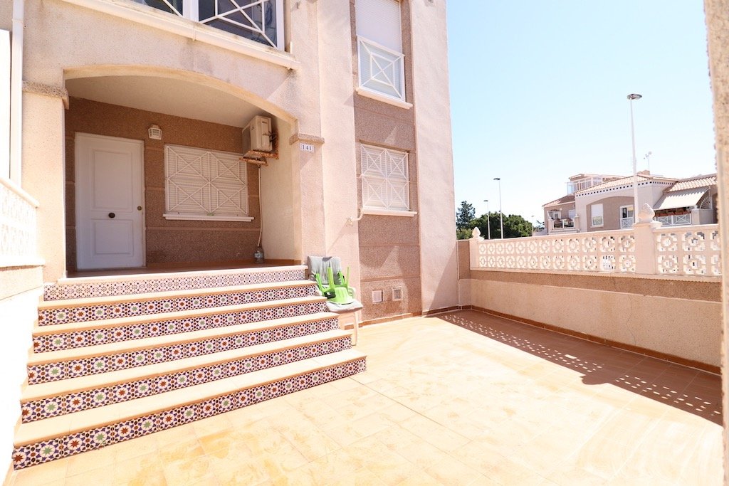 Resale - 2 Bedroom 1 Bathroom Bungalow in Torrevieja - Aguas nuevas 1 - Alicante Resale - 2 Bedroom 1 Bathroom Bungalow in Torrevieja - Aguas nuevas 1 - Alicante
