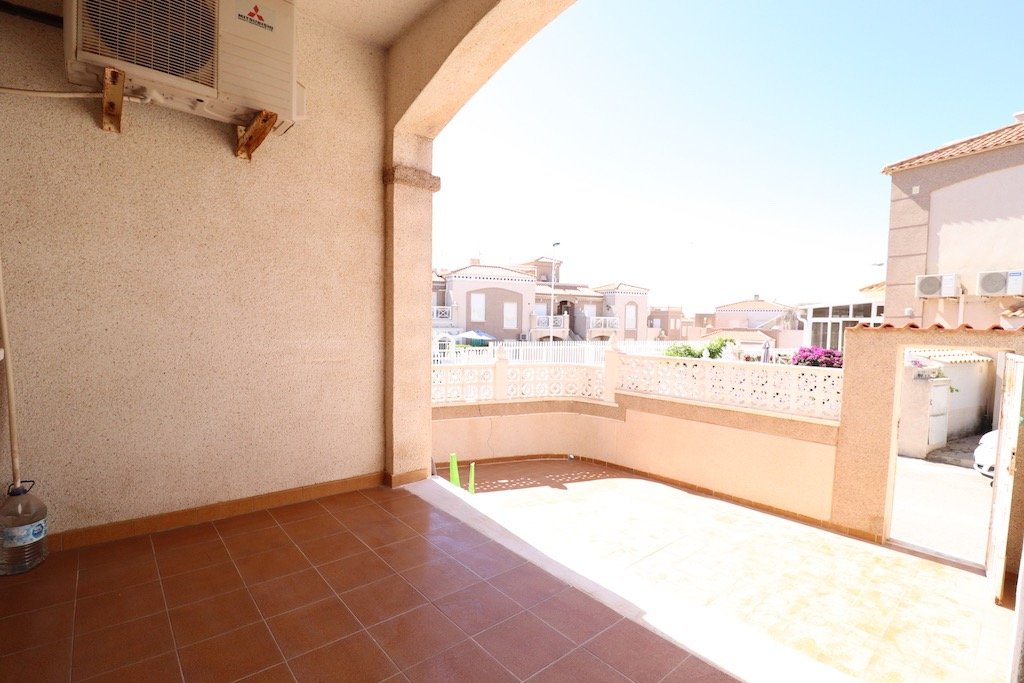 Resale - 2 Bedroom 1 Bathroom Bungalow in Torrevieja - Aguas nuevas 1 - Alicante Resale - 2 Bedroom 1 Bathroom Bungalow in Torrevieja - Aguas nuevas 1 - Alicante