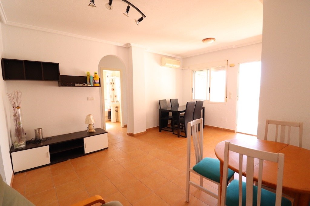 Resale - 2 Bedroom 1 Bathroom Bungalow in Torrevieja - Aguas nuevas 1 - Alicante Resale - 2 Bedroom 1 Bathroom Bungalow in Torrevieja - Aguas nuevas 1 - Alicante
