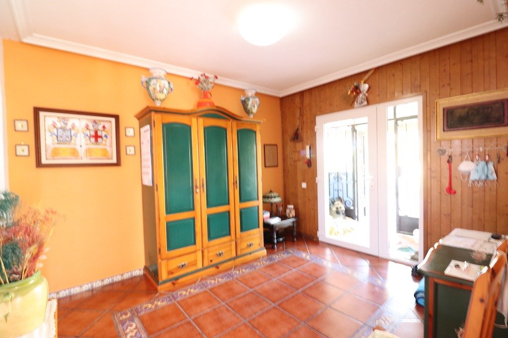 Resale - 5 Bedroom 3 Bathroom Villa in Torrevieja - El chaparral - Alicante Resale - 5 Bedroom 3 Bathroom Villa in Torrevieja - El chaparral - Alicante