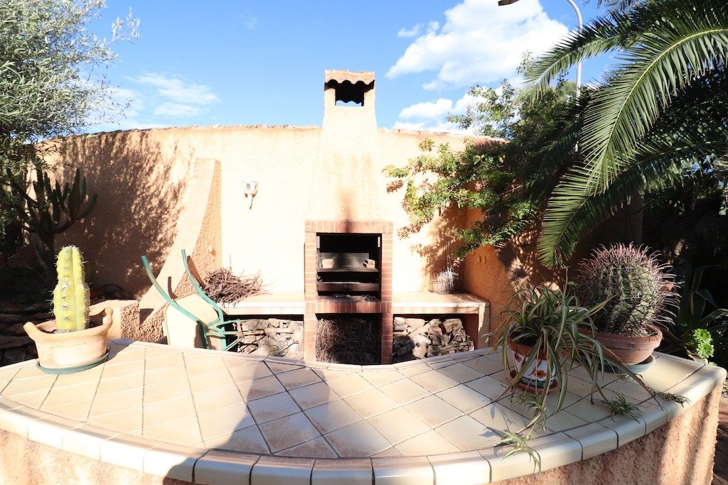 Resale - 5 Bedroom 3 Bathroom Villa in Torrevieja - El chaparral - Alicante Resale - 5 Bedroom 3 Bathroom Villa in Torrevieja - El chaparral - Alicante