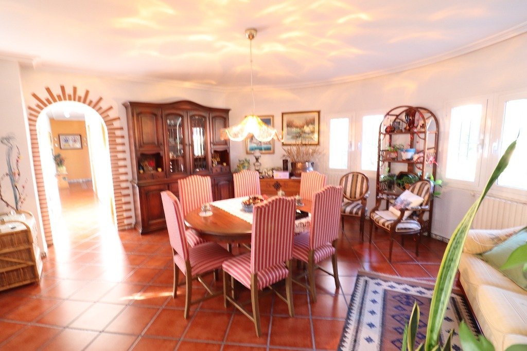 Resale - 5 Bedroom 3 Bathroom Villa in Torrevieja - El chaparral - Alicante Resale - 5 Bedroom 3 Bathroom Villa in Torrevieja - El chaparral - Alicante