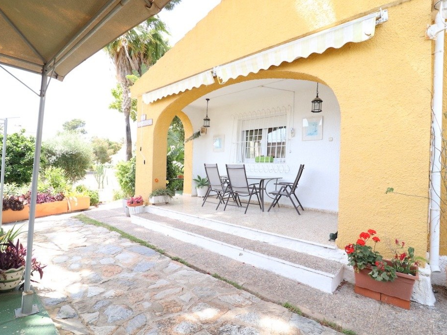 3 Bedroom 1 Bathroom Villa in Torrevieja