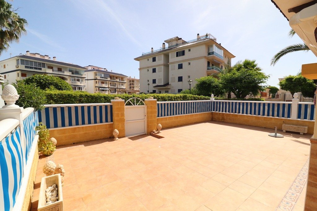 Resale - 2 Bedroom 2 Bathroom Terraced house in Torrevieja - La Mata - Alicante Resale - 2 Bedroom 2 Bathroom Terraced house in Torrevieja - La Mata - Alicante