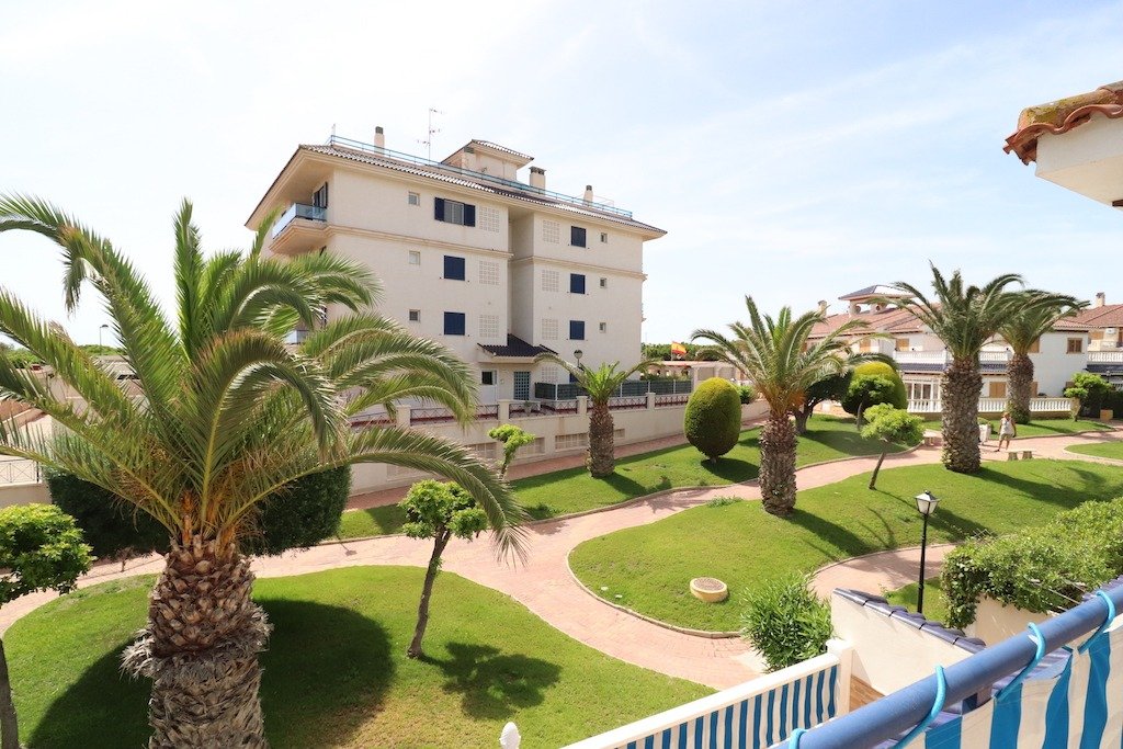 Resale - 2 Bedroom 2 Bathroom Terraced house in Torrevieja - La Mata - Alicante Resale - 2 Bedroom 2 Bathroom Terraced house in Torrevieja - La Mata - Alicante
