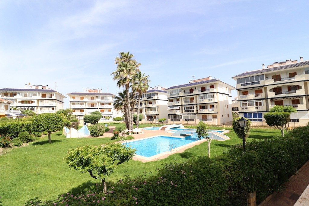 Resale - 2 Bedroom 2 Bathroom Terraced house in Torrevieja - La Mata - Alicante Resale - 2 Bedroom 2 Bathroom Terraced house in Torrevieja - La Mata - Alicante