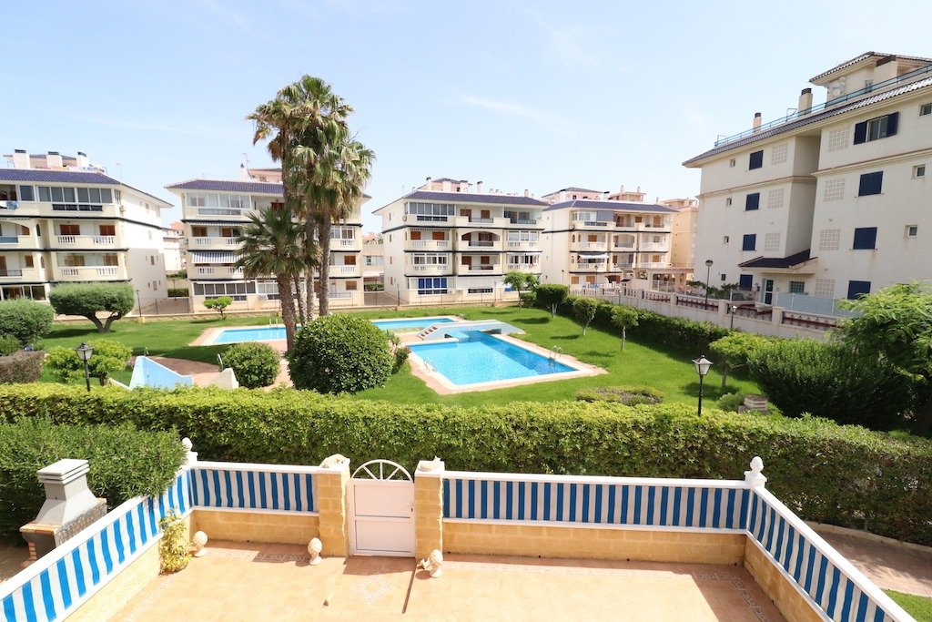 Resale - 2 Bedroom 2 Bathroom Terraced house in Torrevieja - La Mata - Alicante Resale - 2 Bedroom 2 Bathroom Terraced house in Torrevieja - La Mata - Alicante