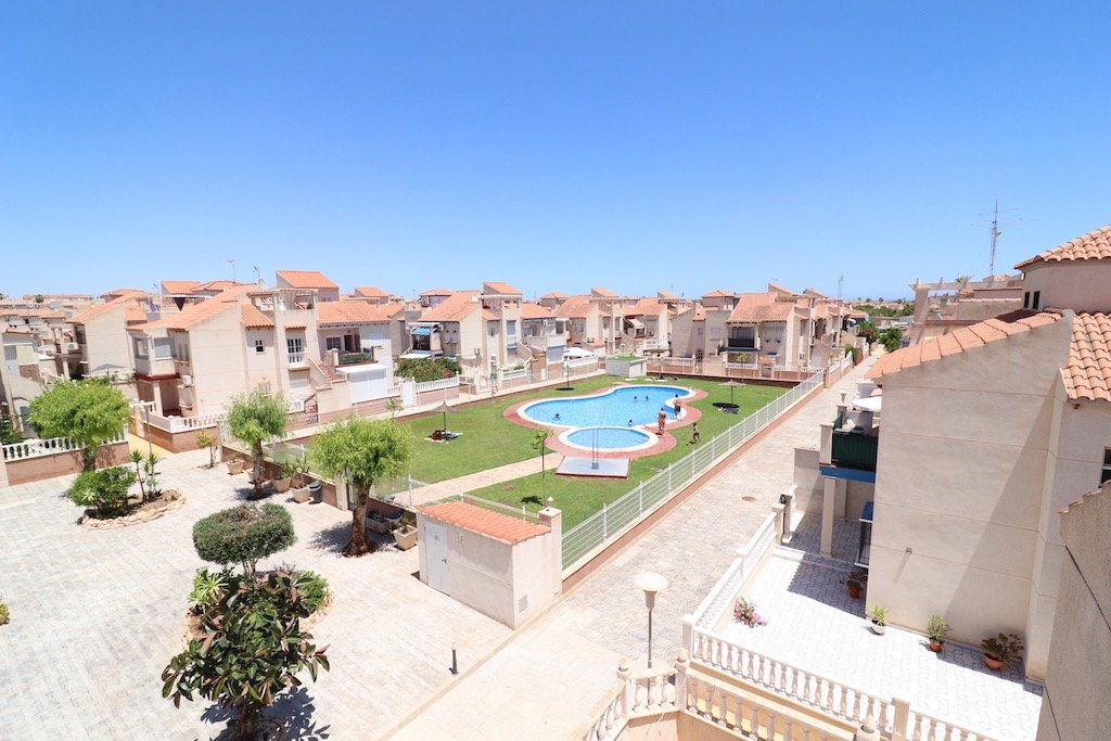 Resale - 2 Bedroom 1 Bathroom Bungalow in Orihuela Costa - Playa Flamenca - Alicante Resale - 2 Bedroom 1 Bathroom Bungalow in Orihuela Costa - Playa Flamenca - Alicante