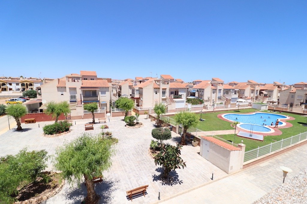 Resale - 2 Bedroom 1 Bathroom Bungalow in Orihuela Costa - Playa Flamenca - Alicante Resale - 2 Bedroom 1 Bathroom Bungalow in Orihuela Costa - Playa Flamenca - Alicante