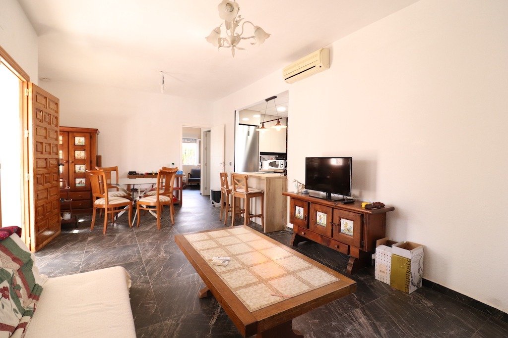 Resale - 2 Bedroom 2 Bathroom Villa in Orihuela Costa - La Florida - Alicante Resale - 2 Bedroom 2 Bathroom Villa in Orihuela Costa - La Florida - Alicante