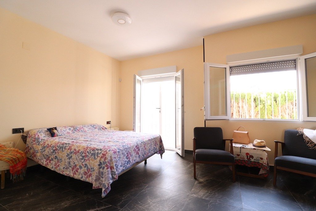 Resale - 2 Bedroom 2 Bathroom Villa in Orihuela Costa - La Florida - Alicante Resale - 2 Bedroom 2 Bathroom Villa in Orihuela Costa - La Florida - Alicante