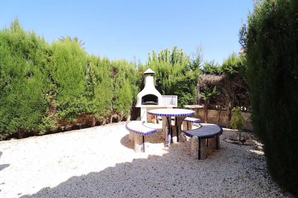 Resale - 2 Bedroom 2 Bathroom Villa in Orihuela Costa - La Florida - Alicante Resale - 2 Bedroom 2 Bathroom Villa in Orihuela Costa - La Florida - Alicante
