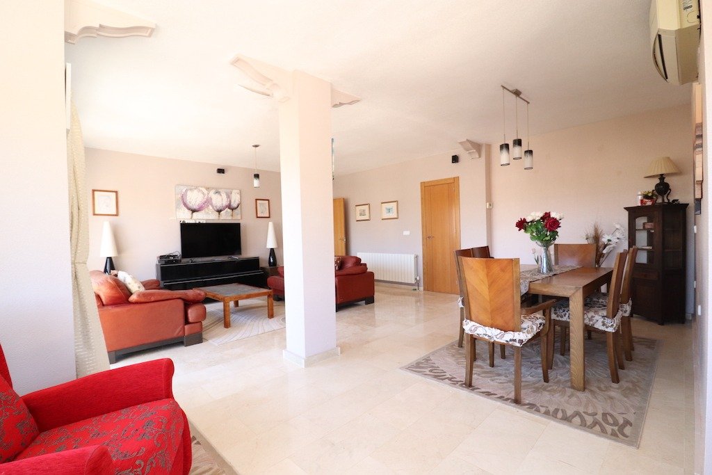 Resale - 3 Bedroom 2 Bathroom Villa in Orihuela Costa - Las Ramblas - Alicante Resale - 3 Bedroom 2 Bathroom Villa in Orihuela Costa - Las Ramblas - Alicante