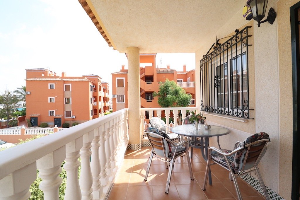 Resale - 2 Bedroom 1 Bathroom Bungalow in Orihuela Costa - PAU 8 - Alicante Resale - 2 Bedroom 1 Bathroom Bungalow in Orihuela Costa - PAU 8 - Alicante