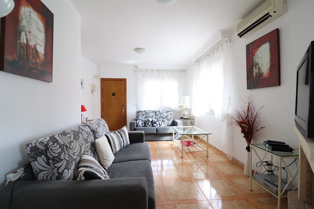 Resale - 2 Bedroom 1 Bathroom Bungalow in Orihuela Costa - PAU 8 - Alicante Resale - 2 Bedroom 1 Bathroom Bungalow in Orihuela Costa - PAU 8 - Alicante