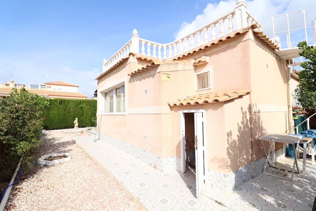 Resale - 3 Bedroom 1 Bathroom Villa in Orihuela Costa - La Florida - Alicante Resale - 3 Bedroom 1 Bathroom Villa in Orihuela Costa - La Florida - Alicante