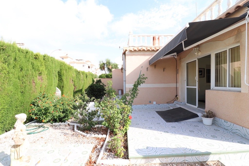 Resale - 3 Bedroom 1 Bathroom Villa in Orihuela Costa - La Florida - Alicante Resale - 3 Bedroom 1 Bathroom Villa in Orihuela Costa - La Florida - Alicante