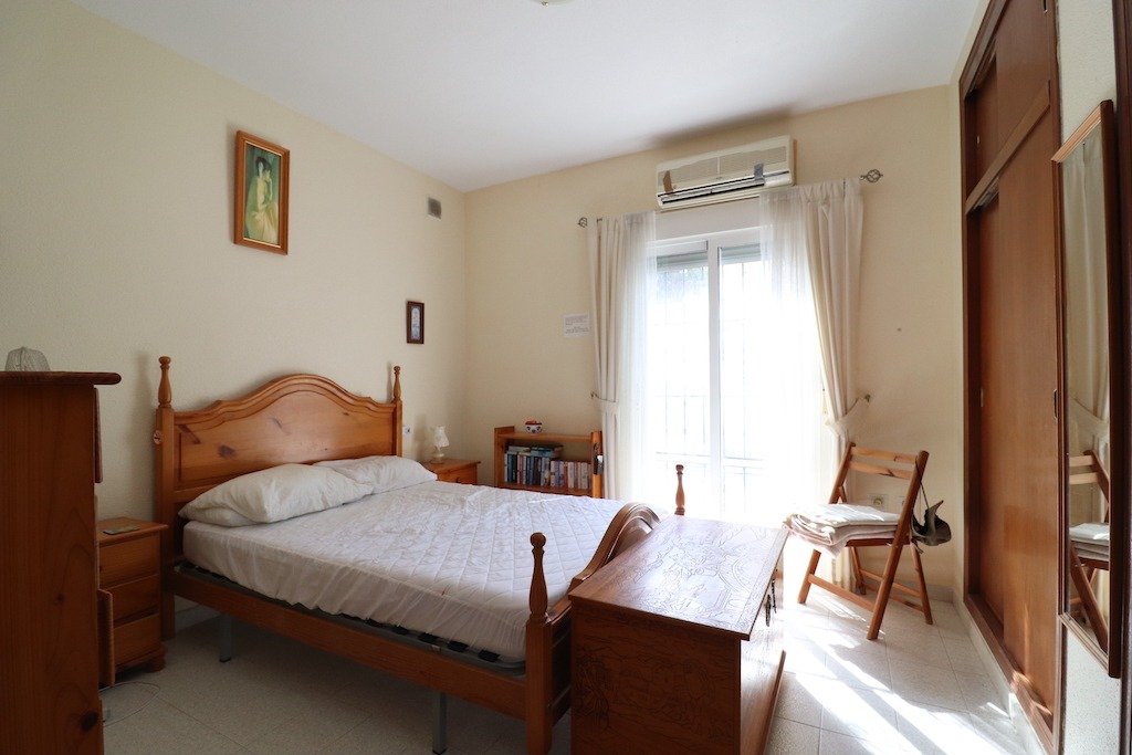 Resale - 4 Bedroom 2 Bathroom Villa in Torrevieja - El chaparral - Alicante Resale - 4 Bedroom 2 Bathroom Villa in Torrevieja - El chaparral - Alicante