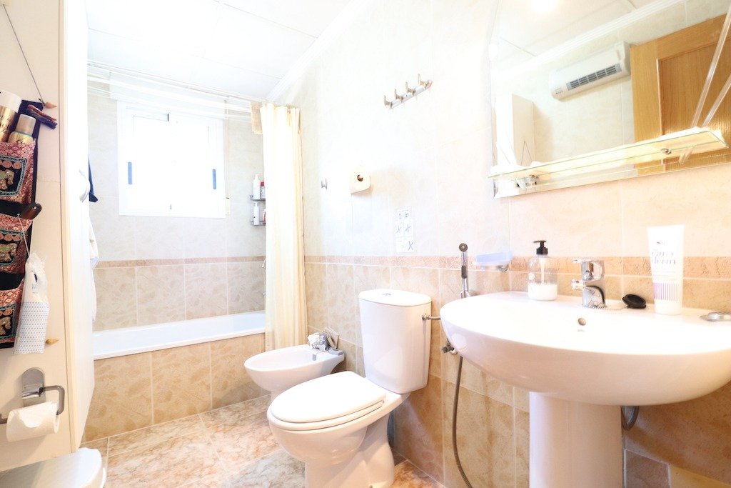 Resale - 2 Bedroom 2 Bathroom Terraced house in Orihuela Costa - La Ciñuelica - Alicante Resale - 2 Bedroom 2 Bathroom Terraced house in Orihuela Costa - La Ciñuelica - Alicante