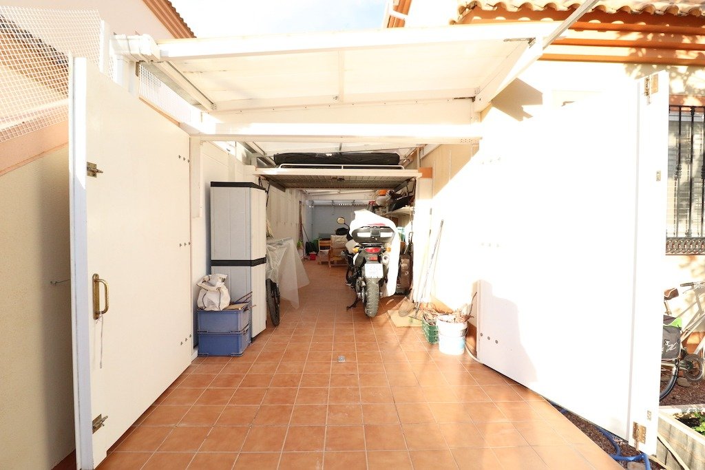 Resale - 4 Bedroom 2 Bathroom Villa in Pilar de la Horadada - La Torre de la Horadada - Alicante Resale - 4 Bedroom 2 Bathroom Villa in Pilar de la Horadada - La Torre de la Horadada - Alicante