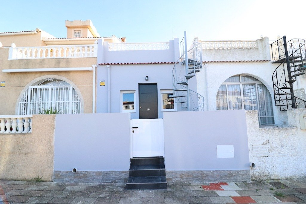 Resale - 1 Bedroom 1 Bathroom Bungalow in Torrevieja - El chaparral - Alicante Resale - 1 Bedroom 1 Bathroom Bungalow in Torrevieja - El chaparral - Alicante