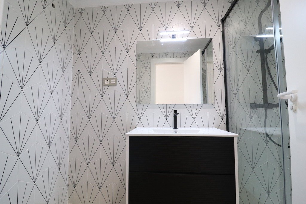 Resale - 3 Bedroom 2 Bathroom Apartment in Torrevieja - Paseo maritimo - Alicante Resale - 3 Bedroom 2 Bathroom Apartment in Torrevieja - Paseo maritimo - Alicante