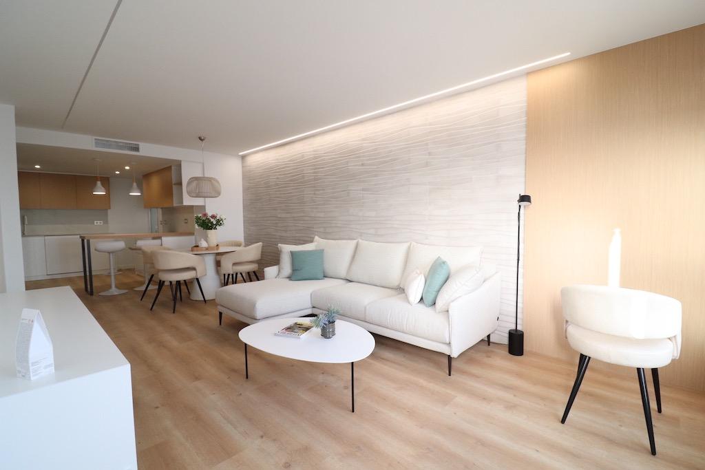 Resale - 3 Bedroom 2 Bathroom Apartment in Torrevieja - Paseo maritimo - Alicante Resale - 3 Bedroom 2 Bathroom Apartment in Torrevieja - Paseo maritimo - Alicante