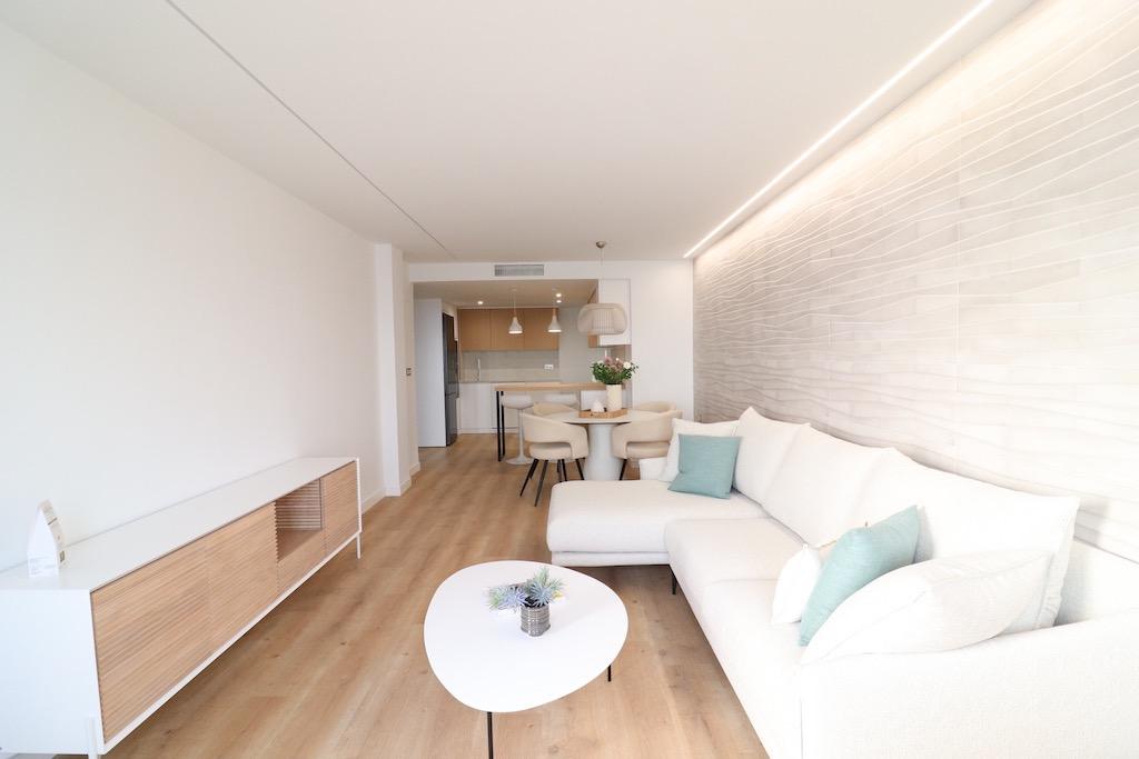 Resale - 3 Bedroom 2 Bathroom Apartment in Torrevieja - Paseo maritimo - Alicante Resale - 3 Bedroom 2 Bathroom Apartment in Torrevieja - Paseo maritimo - Alicante