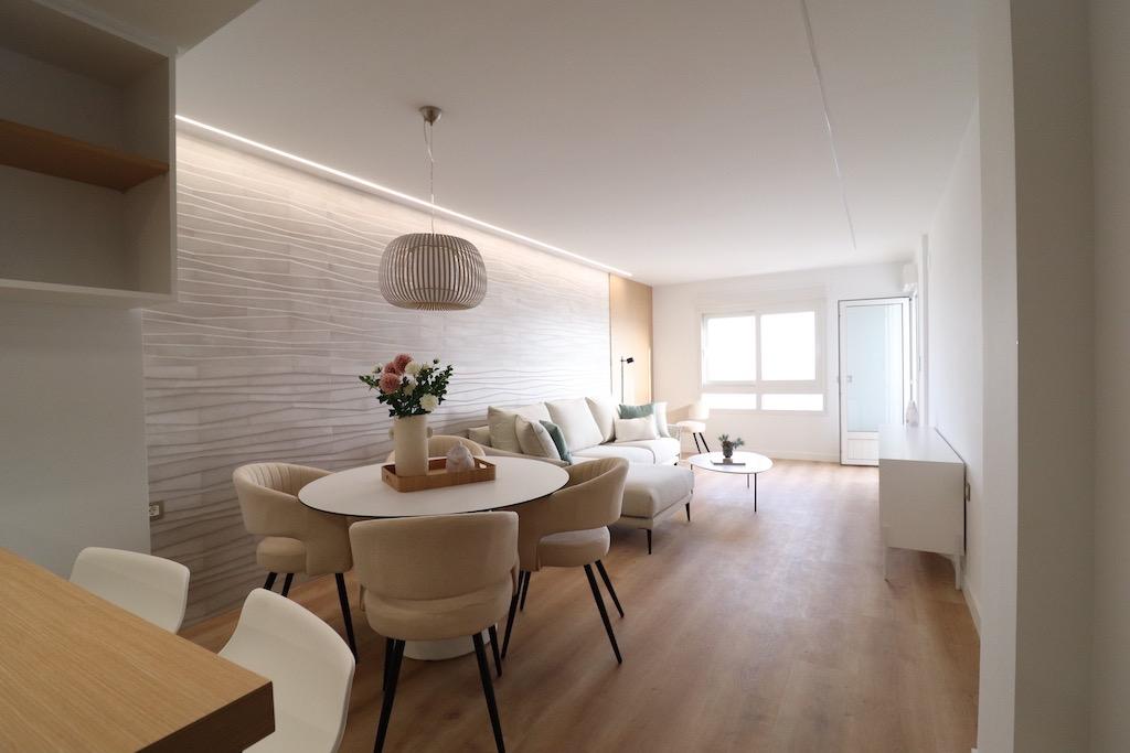 Resale - 3 Bedroom 2 Bathroom Apartment in Torrevieja - Paseo maritimo - Alicante Resale - 3 Bedroom 2 Bathroom Apartment in Torrevieja - Paseo maritimo - Alicante
