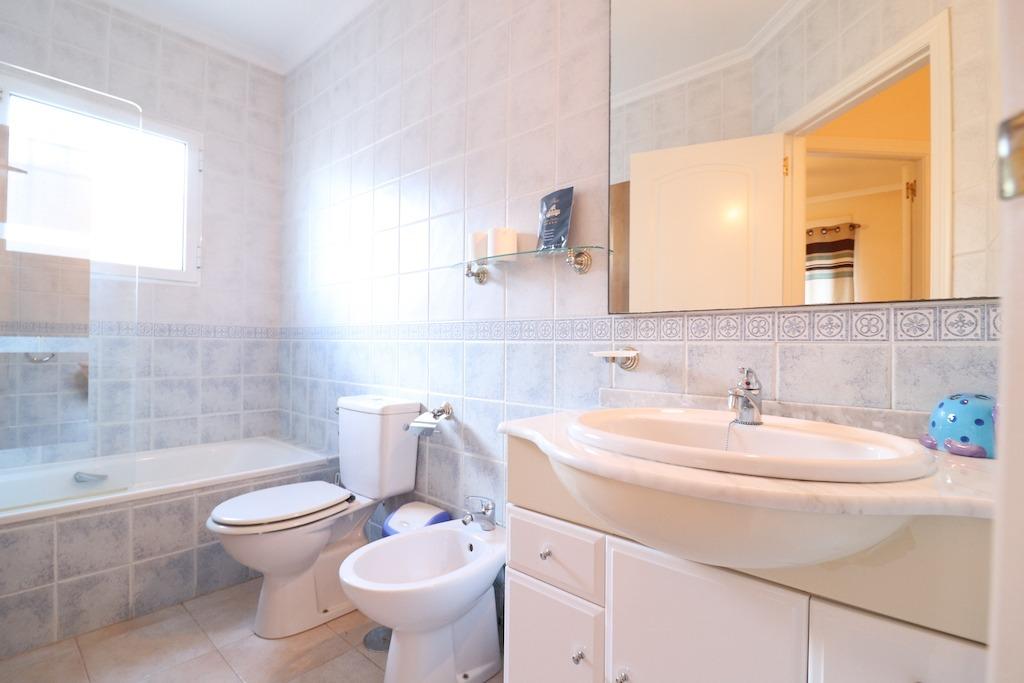 Resale - 3 Bedroom 2 Bathroom Terraced house in Orihuela Costa - Playa Flamenca - Alicante Resale - 3 Bedroom 2 Bathroom Terraced house in Orihuela Costa - Playa Flamenca - Alicante
