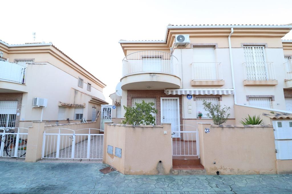 Resale - 3 Bedroom 2 Bathroom Terraced house in Orihuela Costa - Playa Flamenca - Alicante Resale - 3 Bedroom 2 Bathroom Terraced house in Orihuela Costa - Playa Flamenca - Alicante
